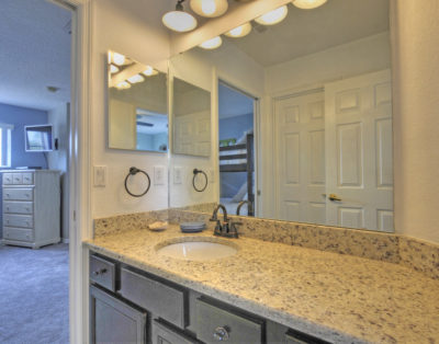 Wonderful 5 Bedroom 4.5 Bath Pool Home WVH186