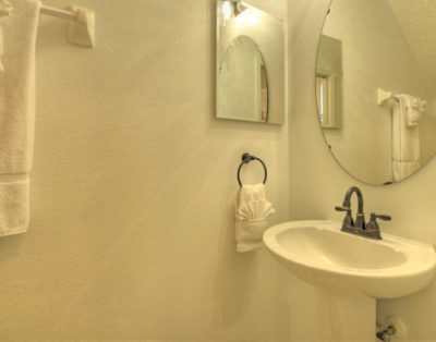 Wonderful 5 Bedroom 4.5 Bath Pool Home WVH186