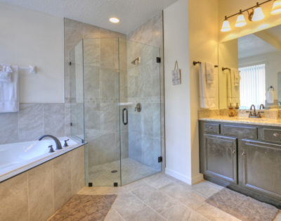 Wonderful 5 Bedroom 4.5 Bath Pool Home WVH186