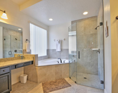 Wonderful 5 Bedroom 4.5 Bath Pool Home WVH186