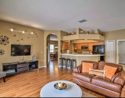 Beautiful 6 Bedroom 3 Bath Vacation Home ( Gated Community)