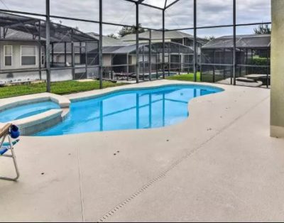 Beautiful 6 Bedroom 3 Bath Vacation Home ( Gated Community)