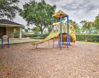 Beautiful 6 Bedroom 3 Bath Vacation Home ( Gated Community)